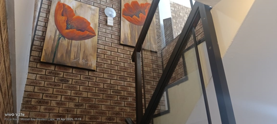 3 Bedroom Property for Sale in Mossel Bay Central Western Cape